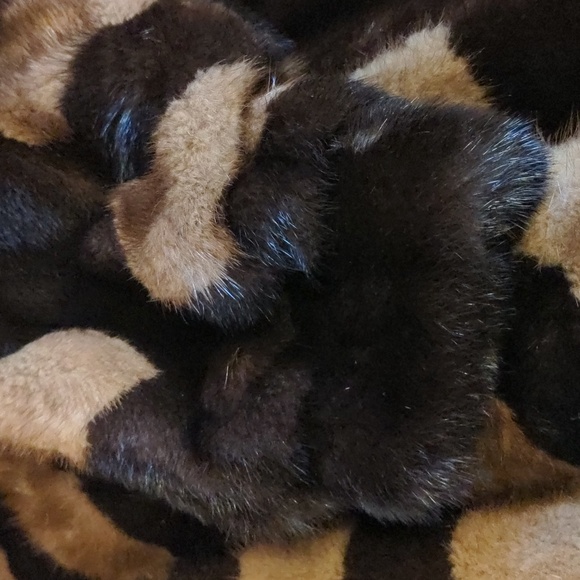 3. Vintage Alexander Furs Montreal Mink Chevron Stripe Coat  Luxe Designer - Picture 9 of 9